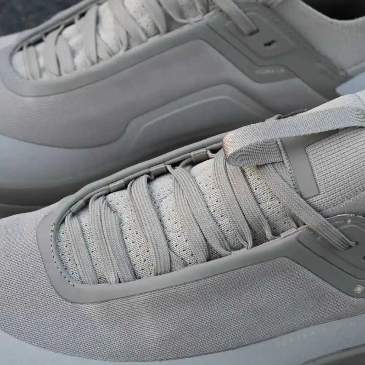 

2026 New Men's Hiking Shoes, Men's Non-Slip Hiking Boots, Black and Gray Rock Climbing Shoes, Men's Designer Brand Hunting Boots