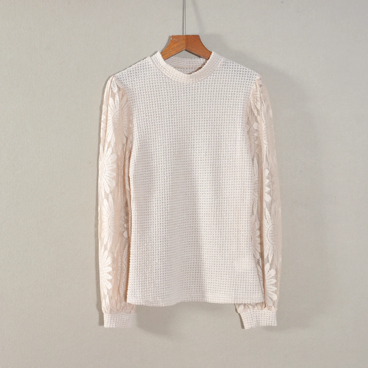 

Модная женская повседневная трикотажная кофта с воротником-стойкой, кружевными вставками и длинными рукавами, осенняя новинка