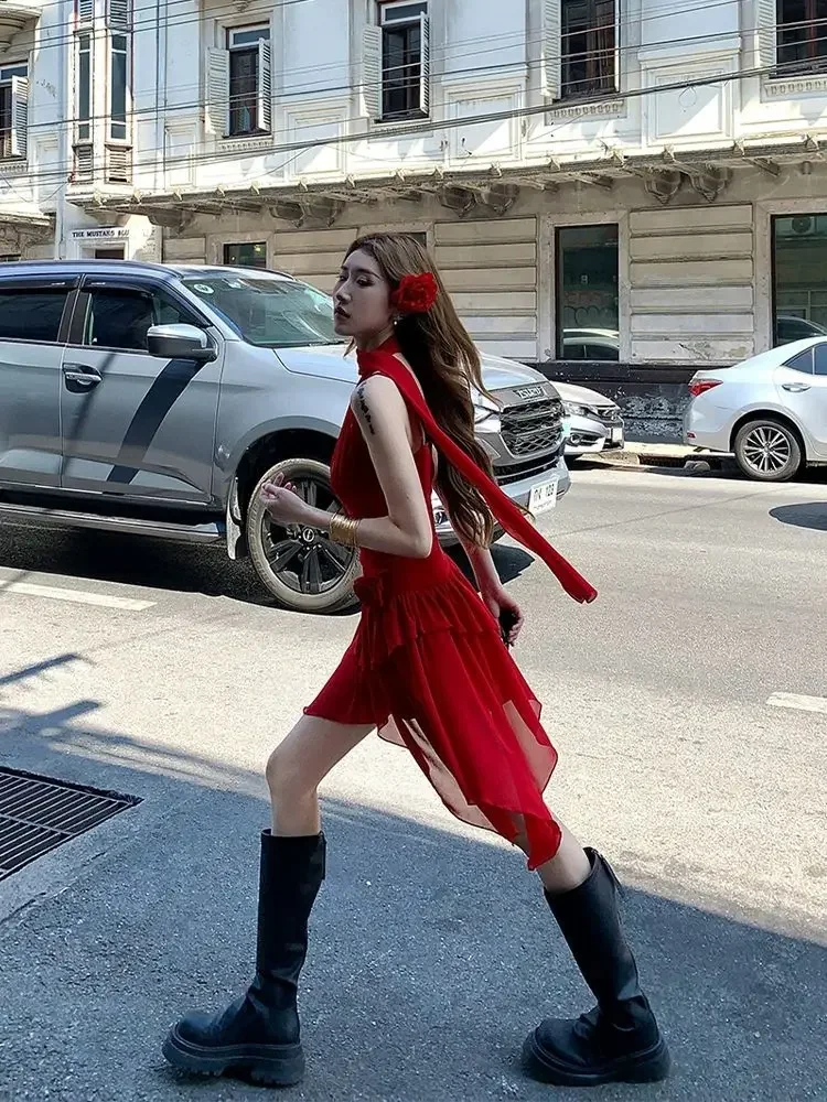 Vestido feminino de verão, vermelho, bainha assimétrica, sem mangas, cintura alta, malha em camadas, mini vestido, sexy, elegante, slim fit, estilo francês