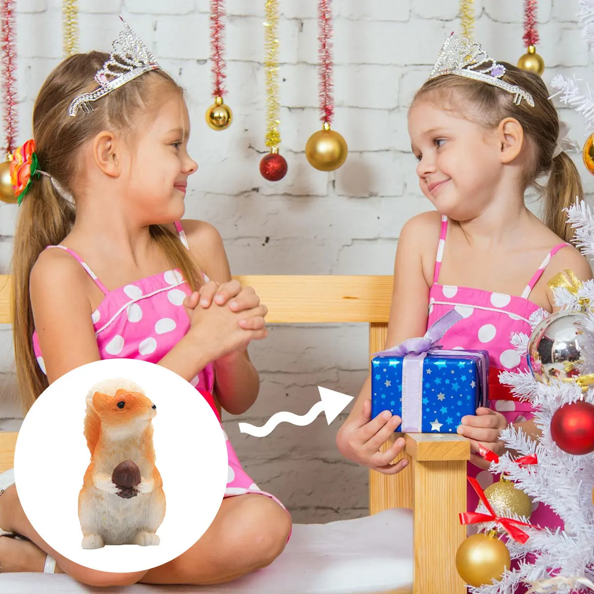 

6Pcs Hand-Painted Resin Squirrel Sculptures Crack-Resistant Yard Decor Christmas Landscape Animal Decor Christmas Ornament