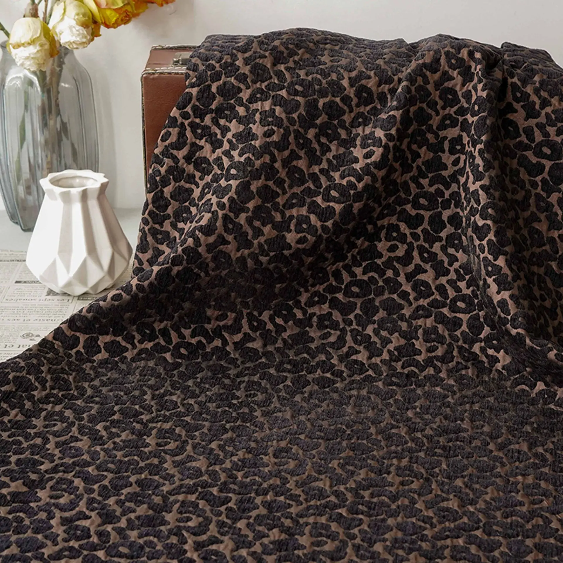 

3D Embossed Leopard Yarn Dyed Jacquard Fabric for Women's Dress Vest Jacket Bags Handmade Sewing Fabric