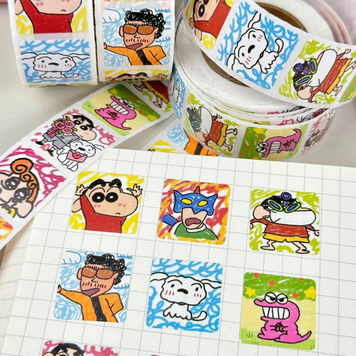 Crayon Shin-chan pegatinas de Graffiti de dibujos animados, lindo juguete Periphery Kawaii, maletero, cuaderno, Cuenta de mano, pegatina de rollo