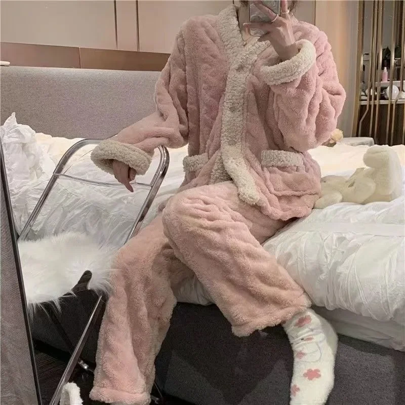 2024 New Little Bear Coral Plush Pajamas Women's Winter Lazy Style Loungewear Simple and Thickened V-neck Loose Homewear Set