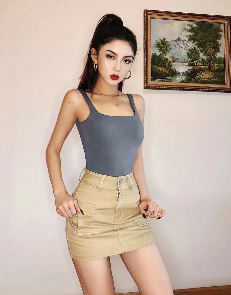 Kamizelka damska na lato, odkryte ramiona, fluorescencyjny kolor, duża dekolt U, uniwersalna odzież wierzchnia, dopasowany krój.