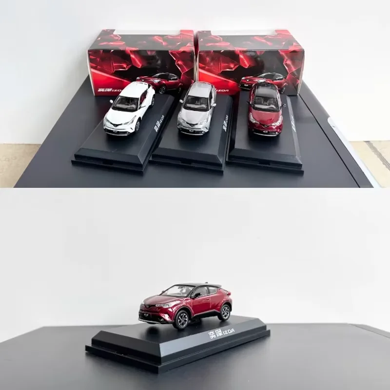 Original 1/43 Scale IZOA Alloy Simulation Car Model Static Collection Decorated Holiday Gifts Toys