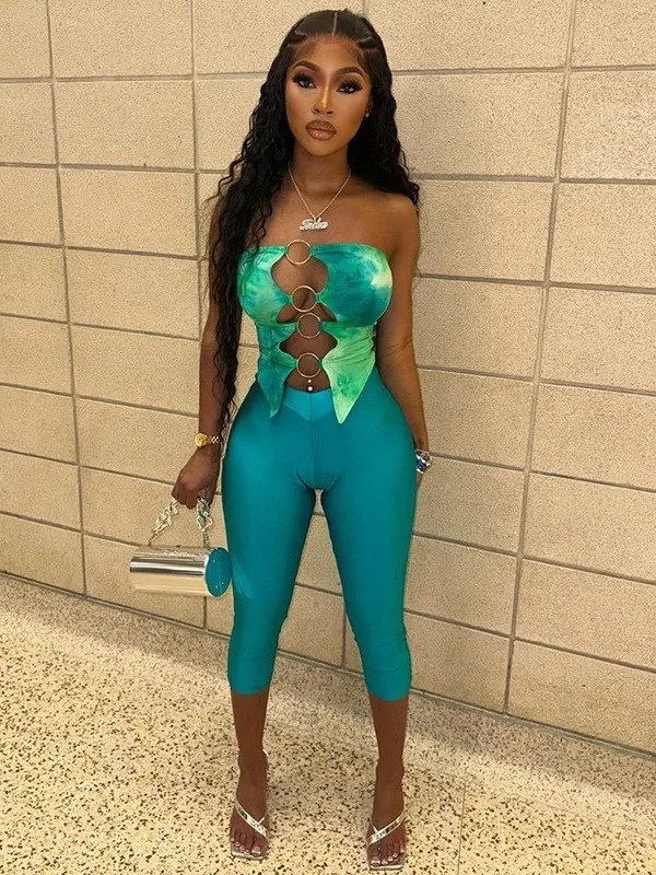 Seksowny komplet: krótki top z wycięciami i spodnie do kolan z tkaniny PVC o średnio niskim stanie, dla kobiet w średnim wieku, spodnie codzienne.