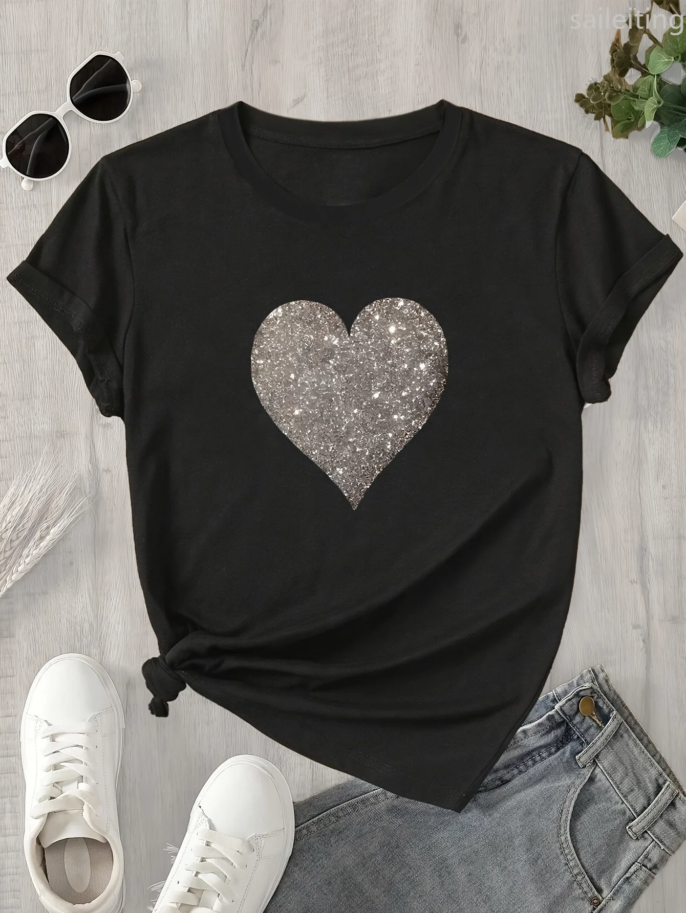 Kurzarm-T-Shirt für Damen mit Herzmuster-Aufdruck, perfekt für Freizeitkleidung, Sommer, kurzärmelige Harajuku-Streetwear-Oberteile