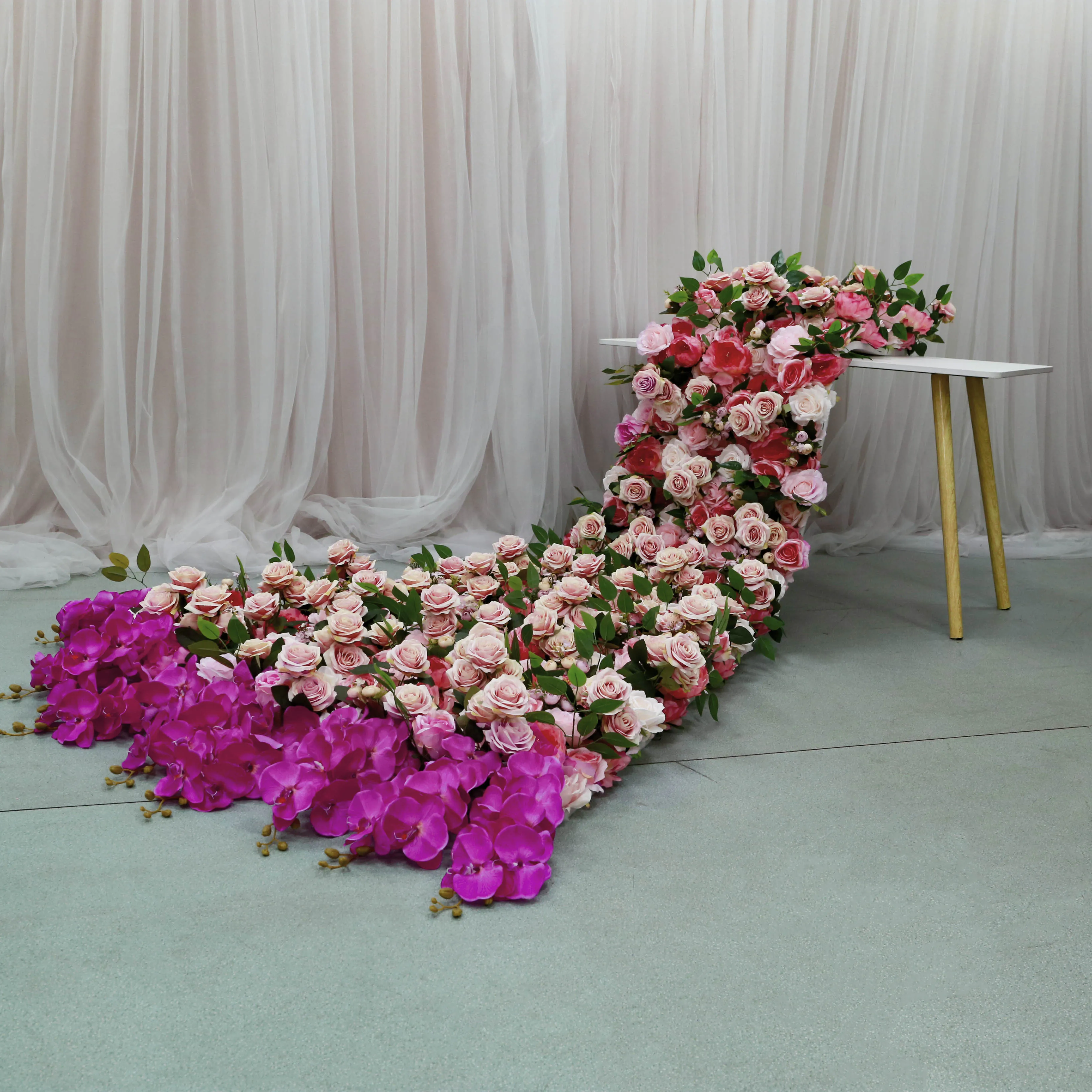 LFB1581-7 High Quality Baby Pink Artificial Rose Flower Table Runner Luxury Centerpiece Big Flower Runner