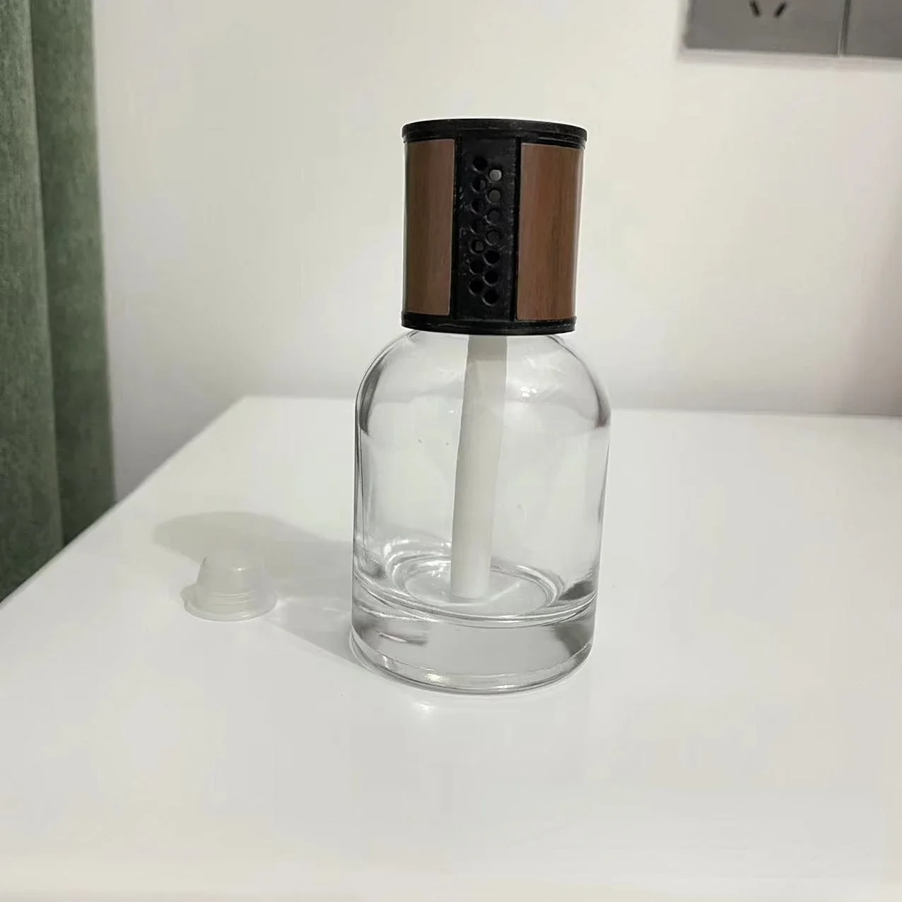 

120ml Transparent Empty Reed Diffuser Bottle, Household Aromatherapy Glass Bottle Natural Reed Essential Oil Diffuser Bottle