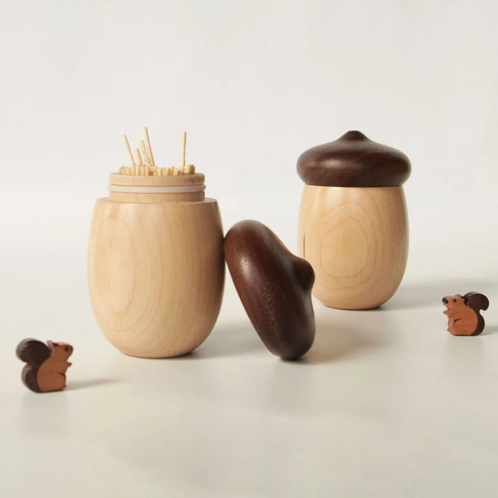 Wooden Toothpick Holder Japanese Acorn Shaped Toothpick Storage Box Stand Table Decoration Toothpick Dispenser Kitchen Organizer