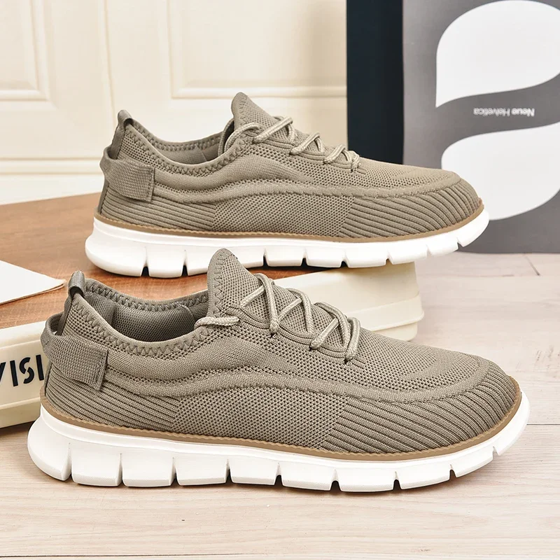 

Men's Walking Shoes Are Fashionable Casual Shoes with A Lightweight and Breathable Mesh Design Modern and Minimalist Men's Shoes