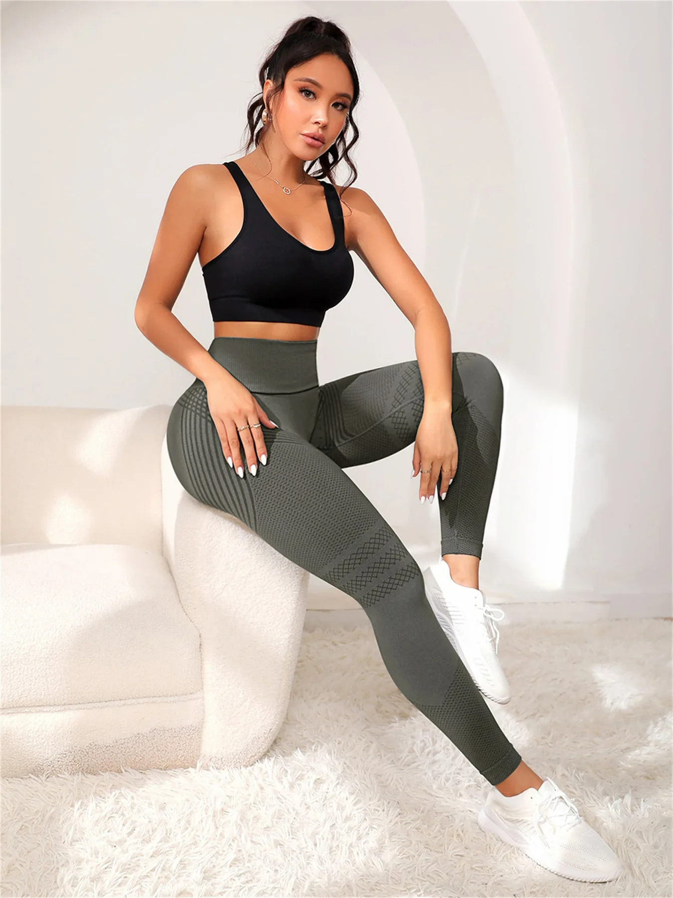 Sports Pants With Sexy Lines Lifting Buttocks Sports Tight Pants Women's High Waisted Elastic Fitness Pants Running Yoga Pants image 6
