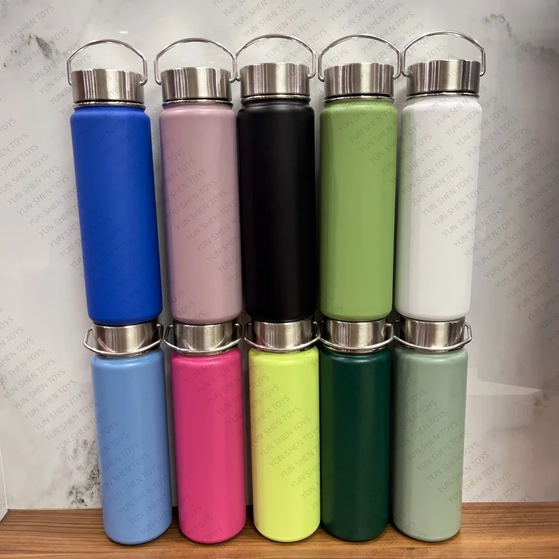 

Alocup 710ml Large Capacity Stainless Steel Sports Water Bottle Insulated with Portable Handle for Outdoor Use And Holiday Gift