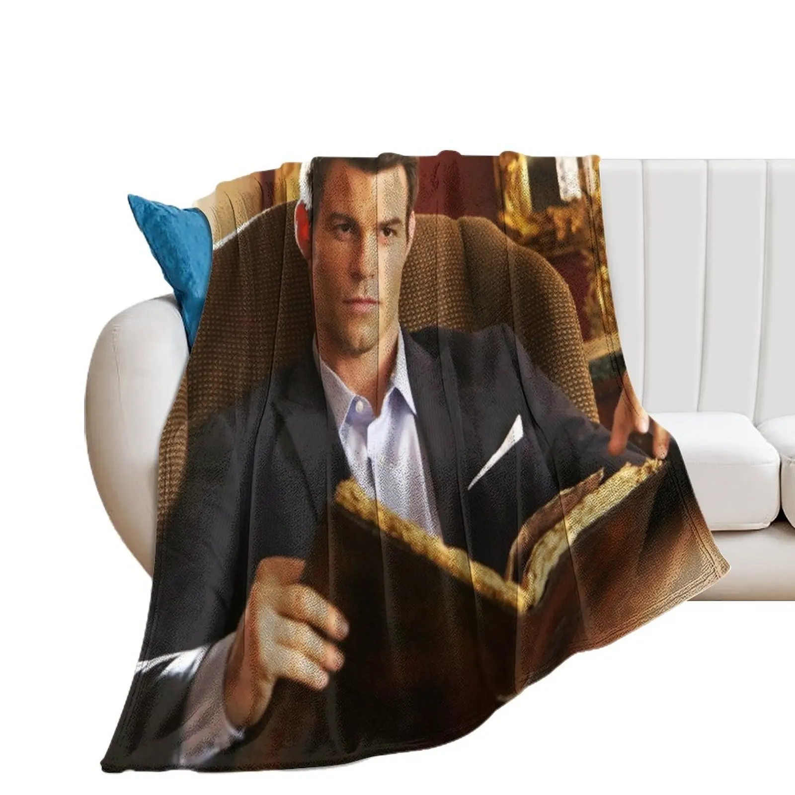 elijah mikaelson Throw Blanket Sofa Throw Sleeping Bag Furry Blankets