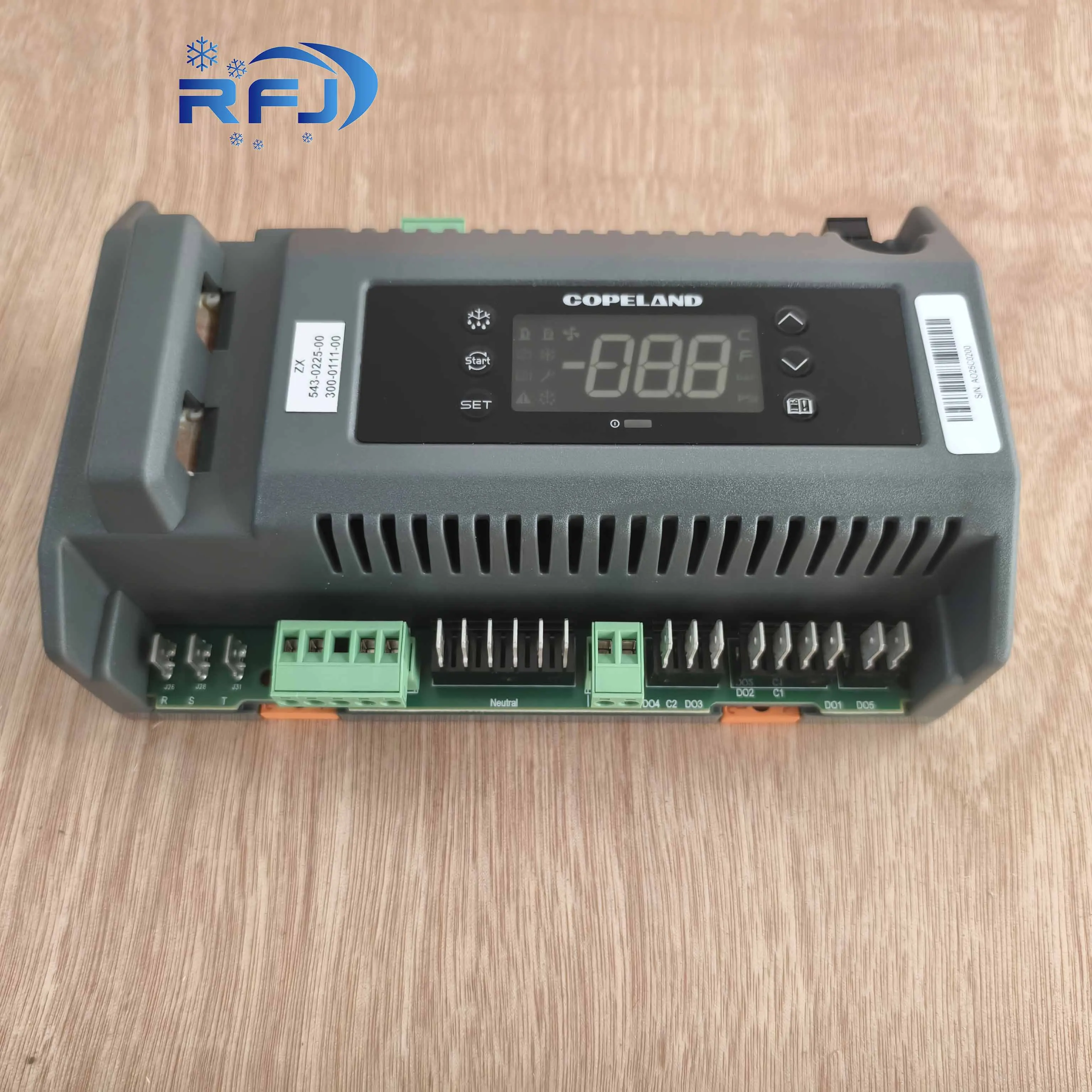 

Controller XCM25D ZX*B0/BE 543-0220-00 ZX Condensing Unit Spare Parts