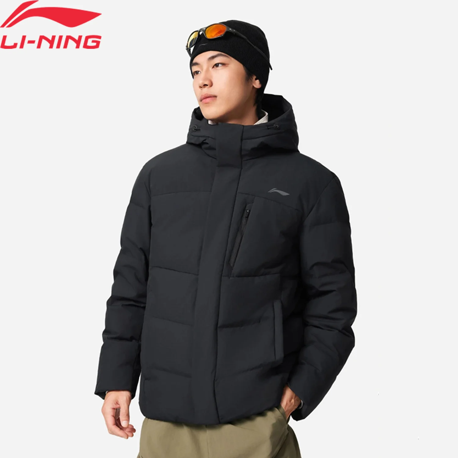 

Li-Ning Мужская тренировочная короткая спортивная куртка с капюшоном LN FIR WARM LN WATER PROOF Светоотражающая подкладка Спортивные пальто для фитнеса AYMV153