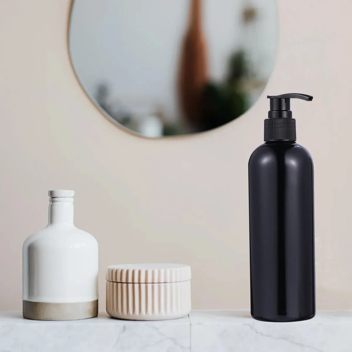 4 Stück 300 ml Lotionspumpflaschen, hochwertige leere Spender für Shampoo, Gel, Creme, auslaufsicher, für den Reisegebrauch, transparent, schwarz