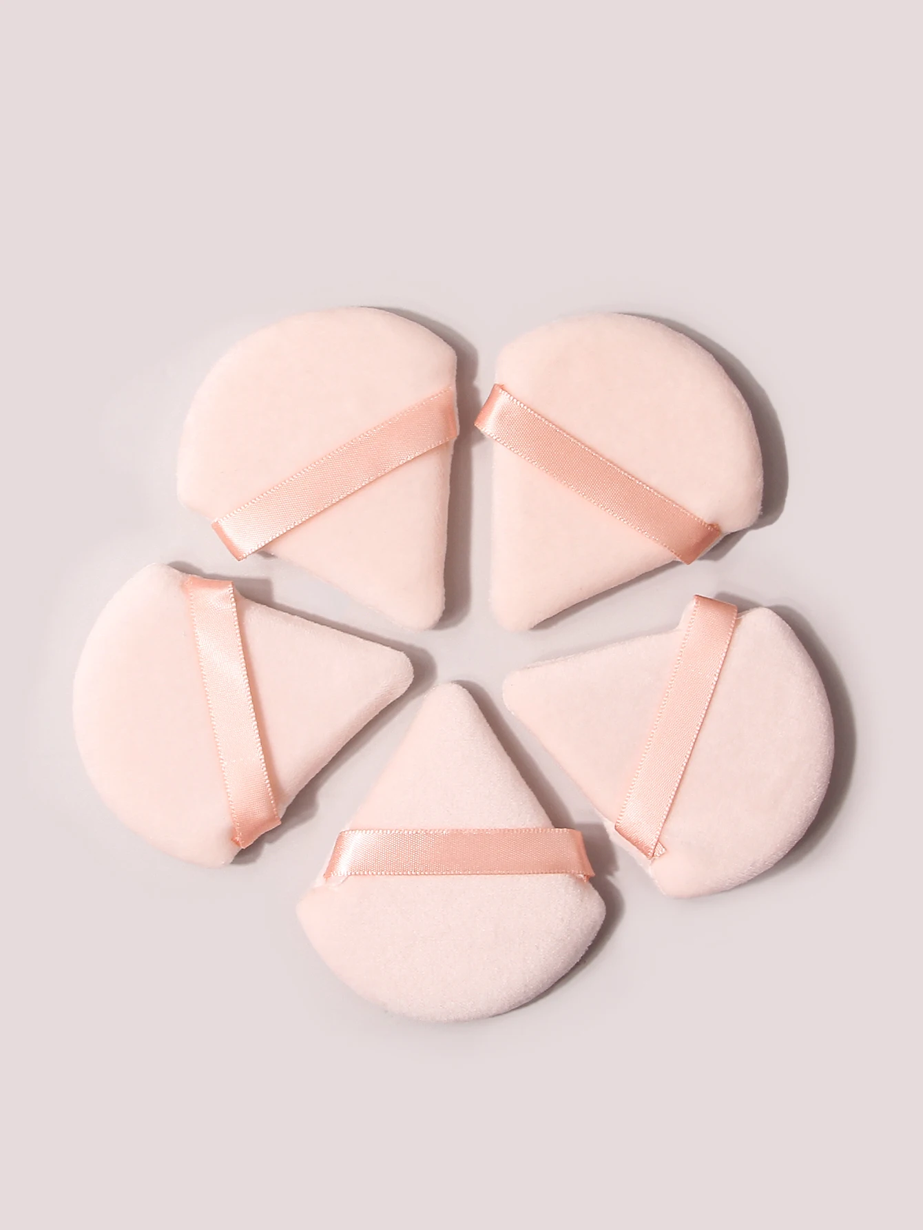 Superweicher 5 Stück aprikosenfarbener dreieckiger Puderquaste, loser Puderquaste, Honigpuderquaste, trockenes und nasses Dual-Purpose-Schönheitswerkzeug