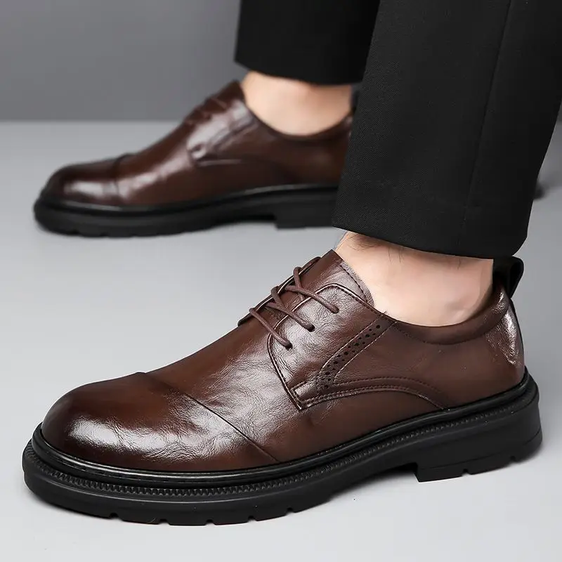 

Коричневые броги, мягкие мужские повседневные туфли на шнуровке, общие легтимные туфли без шнуровки, низкая цена, летняя распродажа, мужские кожаные туфли из искусственной кожи для взрослых