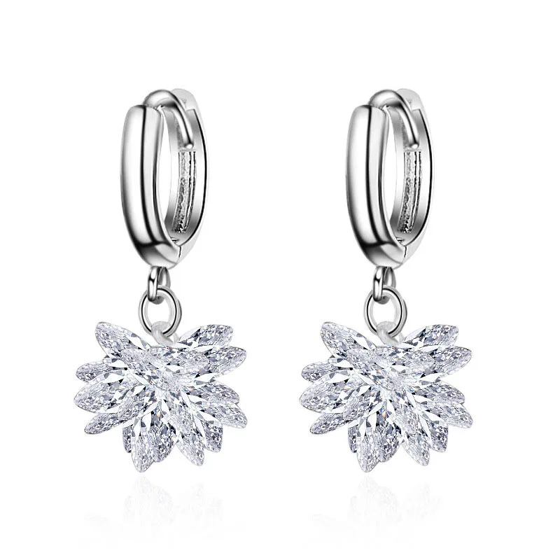 Cute Snow Flower CZ Zircon Crystal Stud Earrings For Women 925 Silver Needle Jewelry High Quality Wedding Party Earring