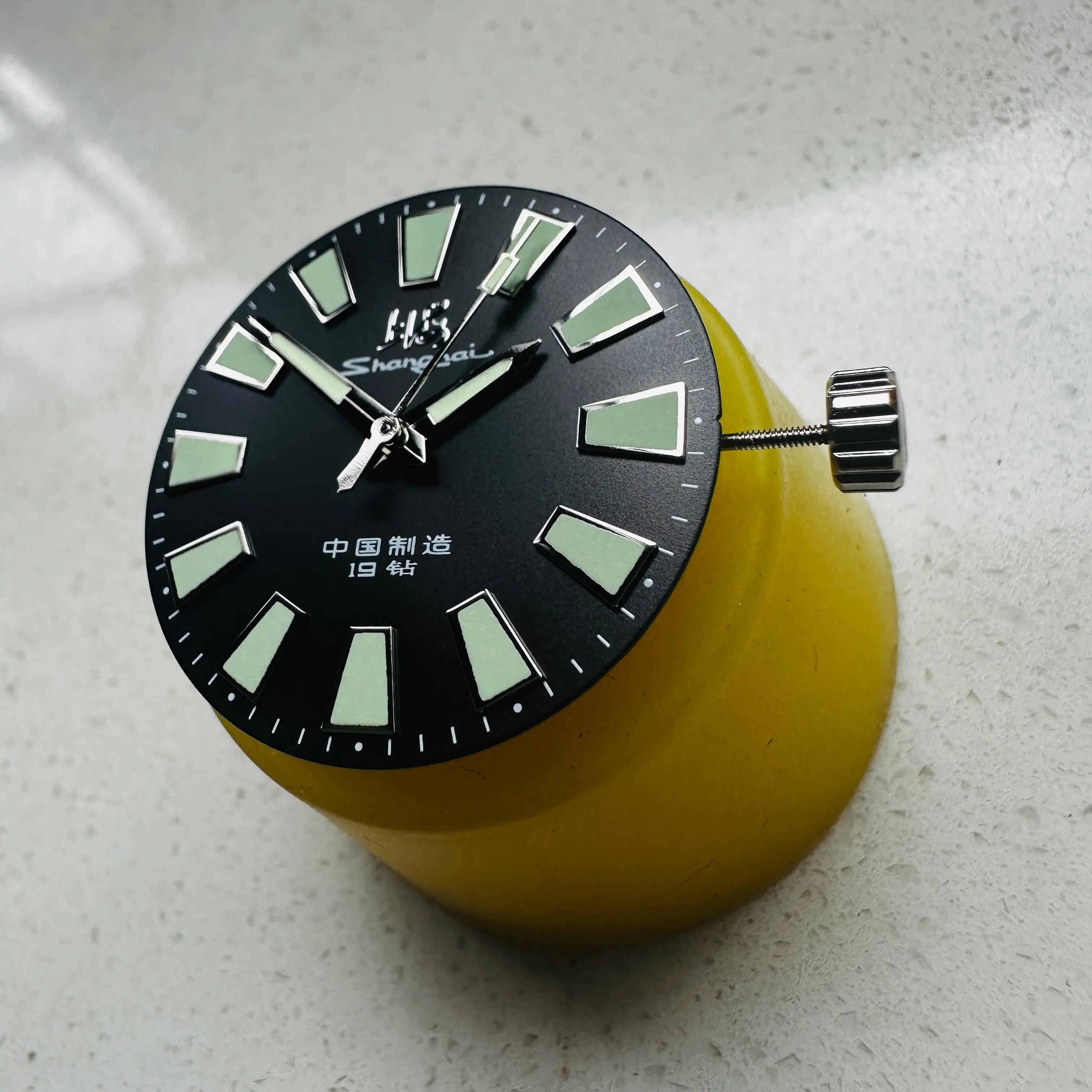 Shanghai 36mm Handaufzugs-Mechanische Uhr 7120 Wasserdichte Bauhaus-Design-Uhr für Herren mit Emaille-Zifferblatt – Detail 14