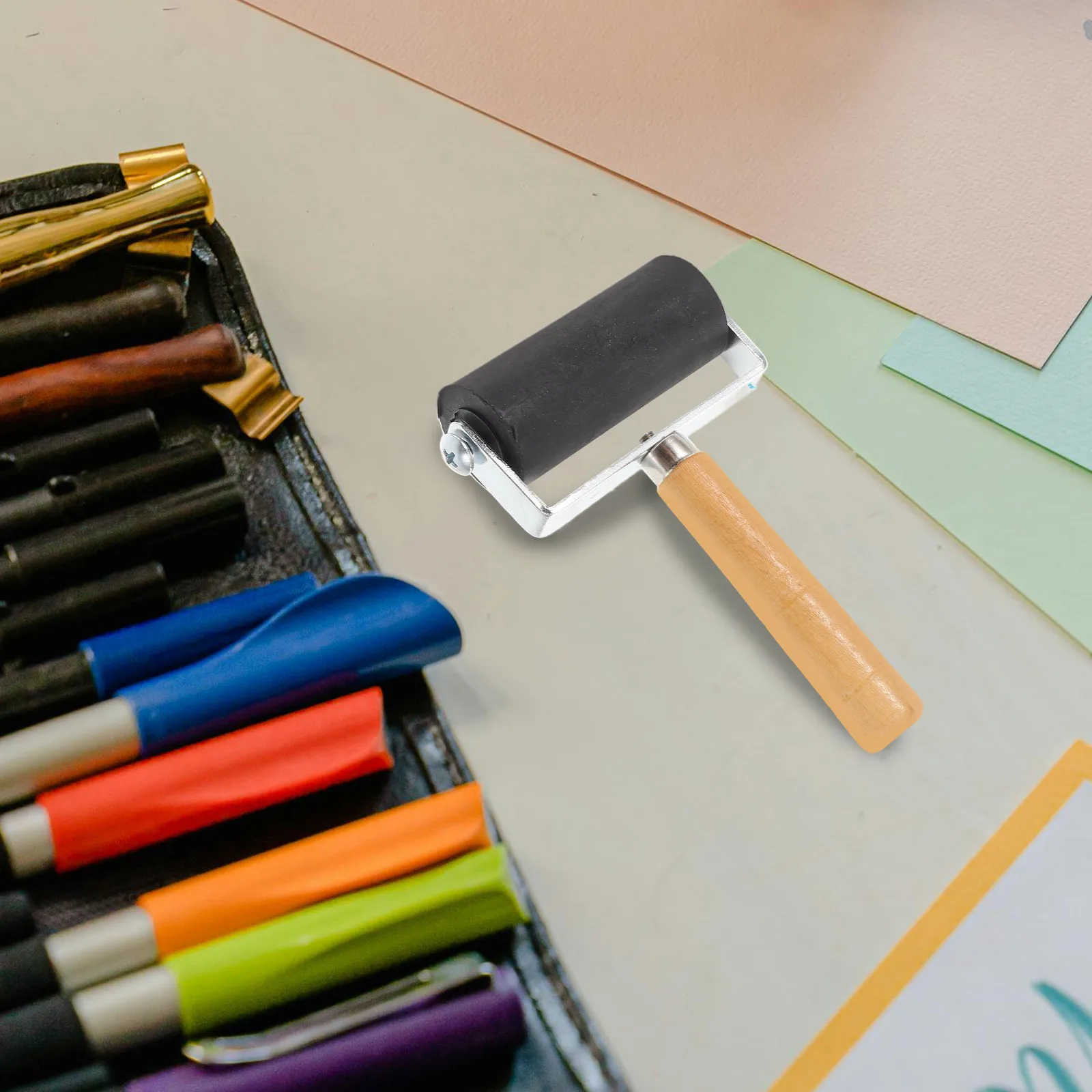 

Printing Rubber Roller Ink for Stamping Blocks Glue Distribution Smooth Clean Finish Scrapbooking Scroll