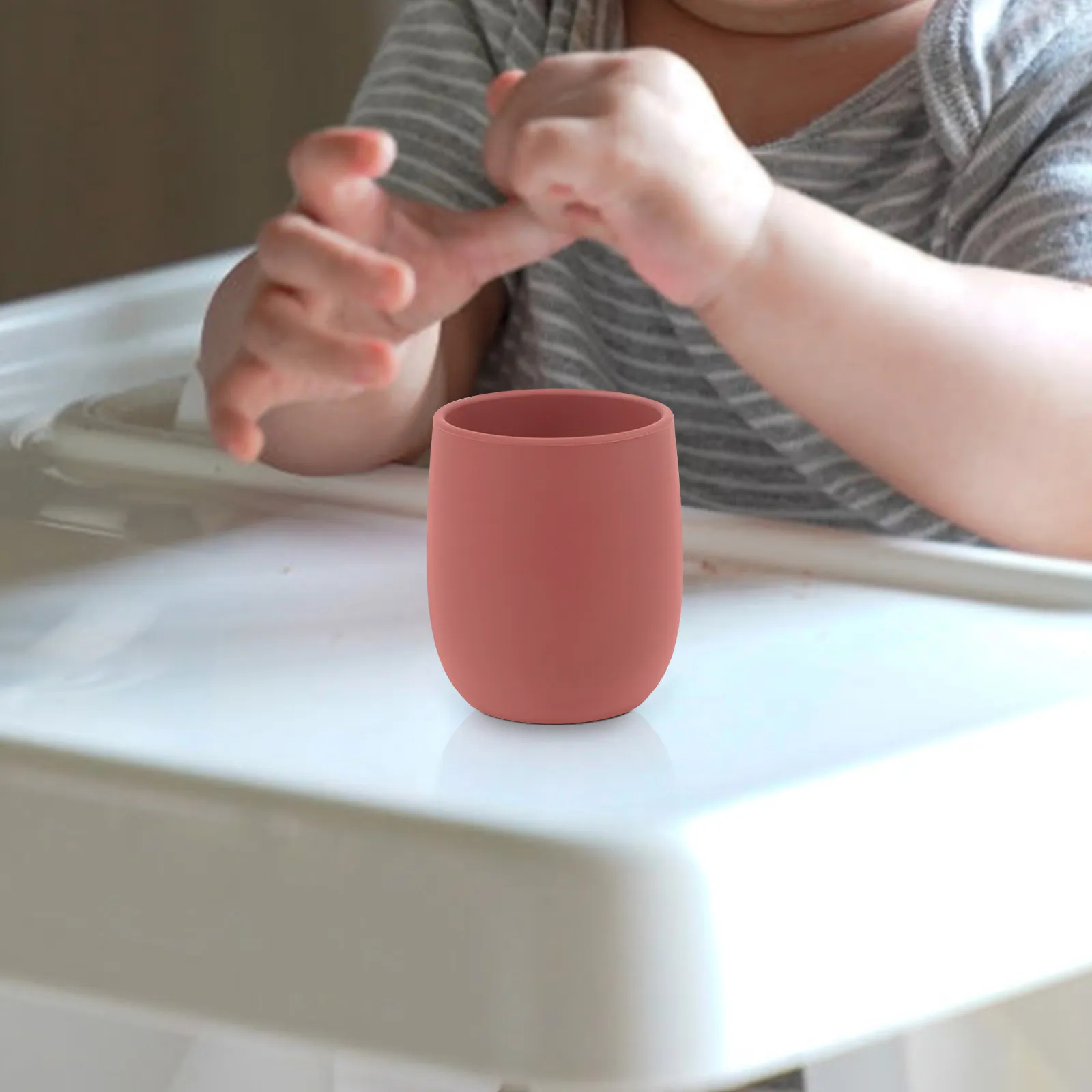 

Small Silicone Toddler Training Cup Unbreakable Reusable Children's Water Cup for Developing Independent Drinking Skills