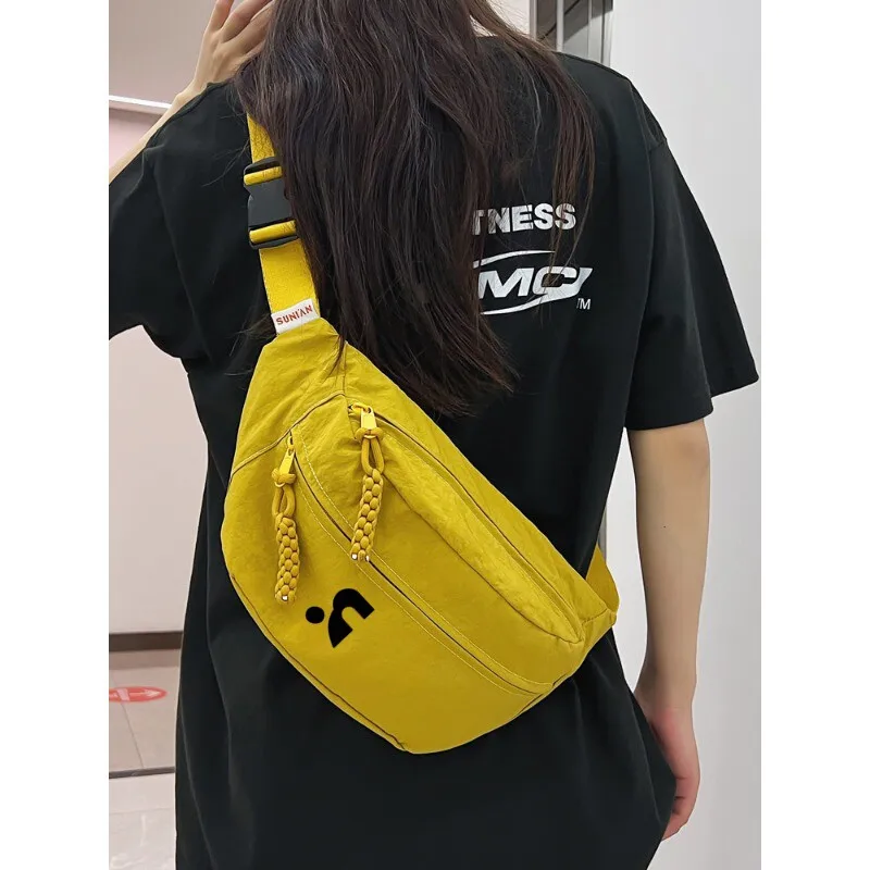 borsa-a-tracolla-casual-in-nylon-unisex-sportiva-alla-moda-piccola-per-il-tempo-libero-borsa-diagonale-in-morbido-poliestere-con-chiusura-a-cerniera-modello-dumpling