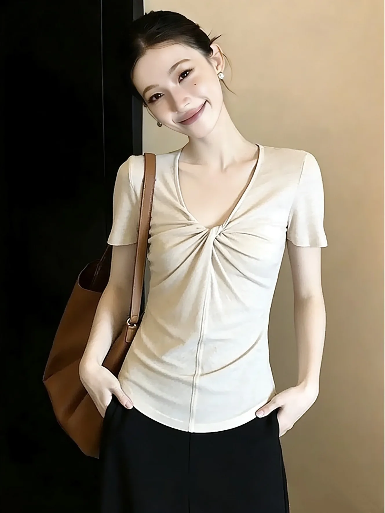 

plus Size Women's T-Shirt Knot V-Neck Short Sleeve Pleated Slimming Meat Covering Summer Casual Fashion plus Size Inner Wear