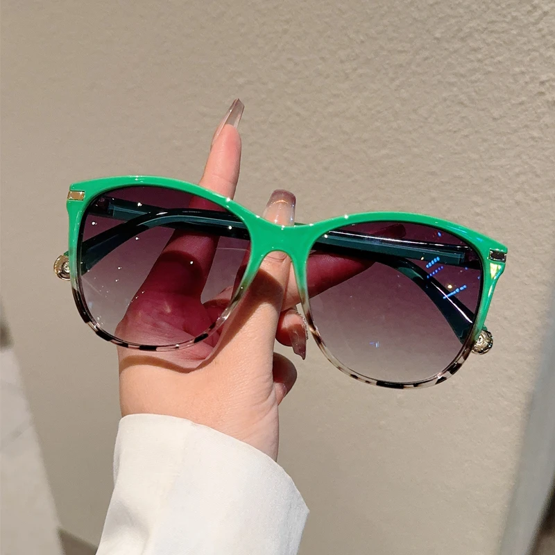 KAMMPT Oversized Round Sunglasses for Women 2024 New in Multicolor Rim Gradient Dark Glasses Fashion Vintage Travelling Shades