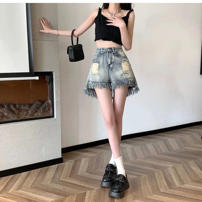 High Appearance Level pants Trend-breaking Fringe Denim Shorts Women's Summer Design High Waisted Slim Loose Denim Hot Pants