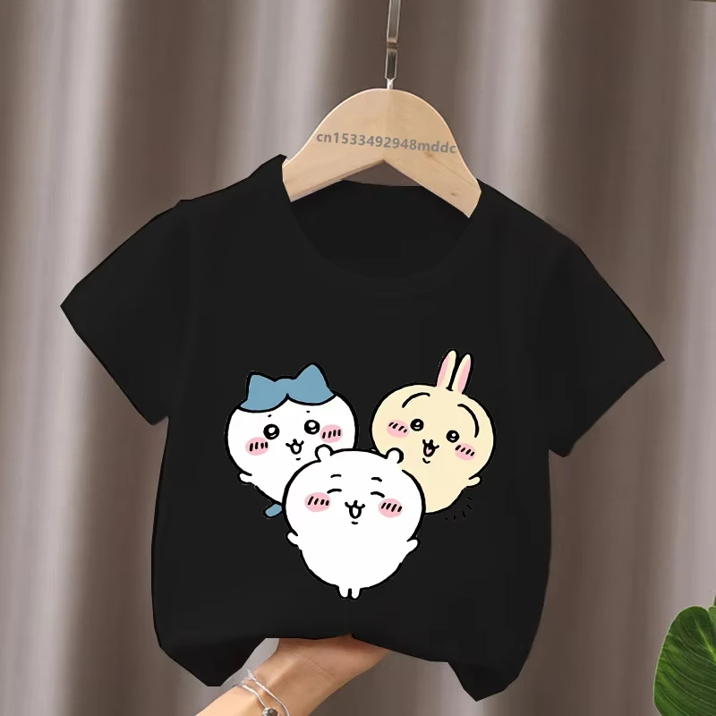 رائجة البيع Kawaii Chiikawa طباعة الكرتون الاطفال تي شيرت مضحك الفتيات ملابس طفل الفتيان أسود قصير الأكمام أسود تي شيرت الأطفال بلايز
