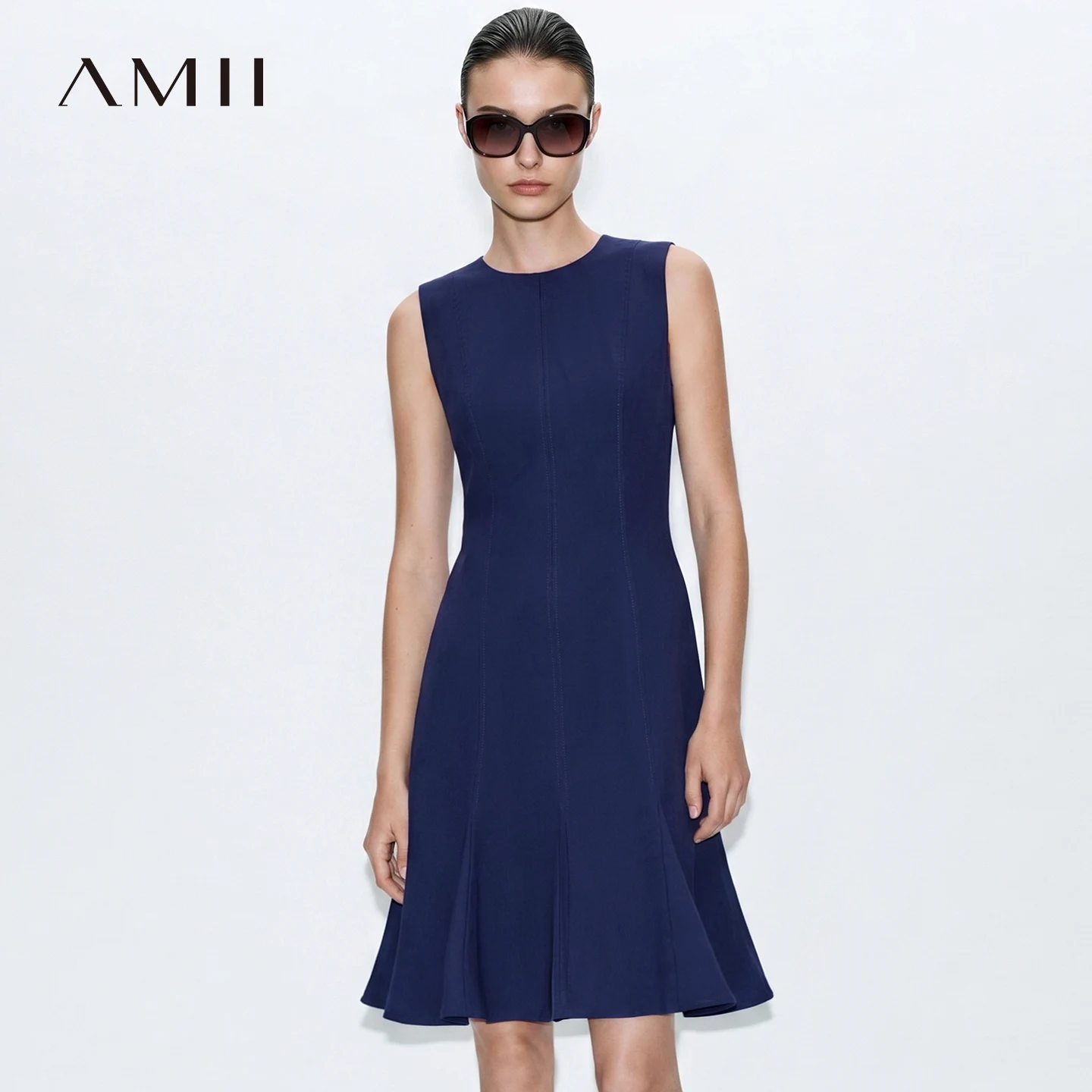 

Amii Fitted Waist Women's Dress 2026 Summer New Round Neck A-Line Elegant Office Casual Sleeveless Mini Womens Dresses 12652071