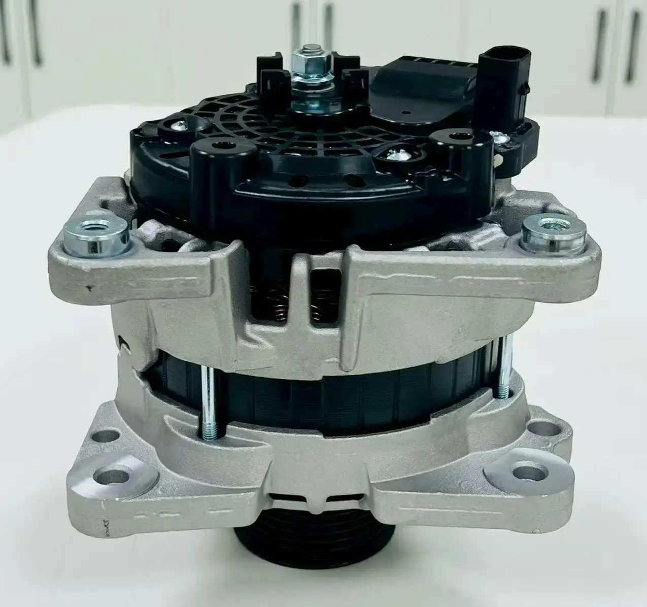 

5U0903025E 028903028D 038903018 The generator is suitable for Volkswagen