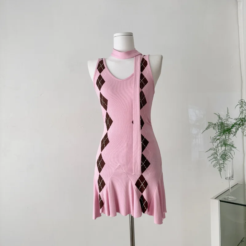 

Women Pink Plaid V Neck Sling Mini Dress Waist Slim Elastic Knitted Sweet Sleeveless Simple French Lady Short Dress Summer