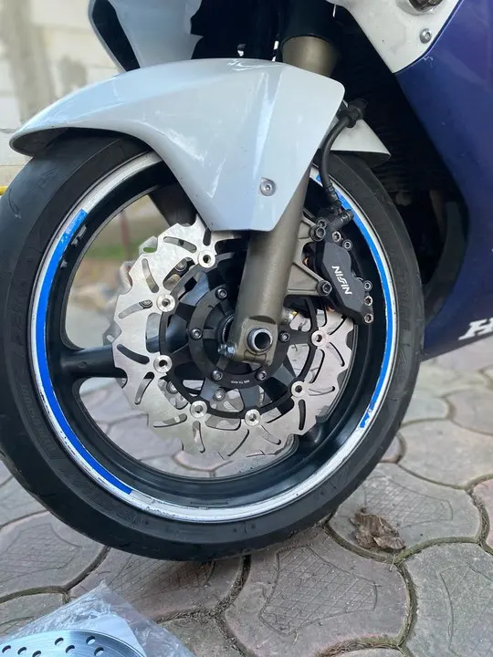 BIKINGBO CBR 600 F F4i SuperSport F4 01-07 CB900F Hornet 919 02-06 VTX 1800 02-11 03 04 05 08 09 Vordere Bremsscheiben – Detail 10