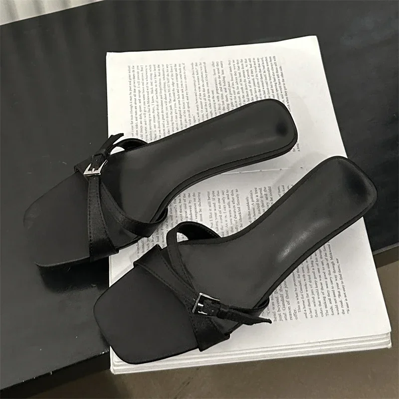 Summer Fashion Narrow Band Strange Style Low Heels Slippers Square Toe Party Beach Women Sandals Slides Shoes