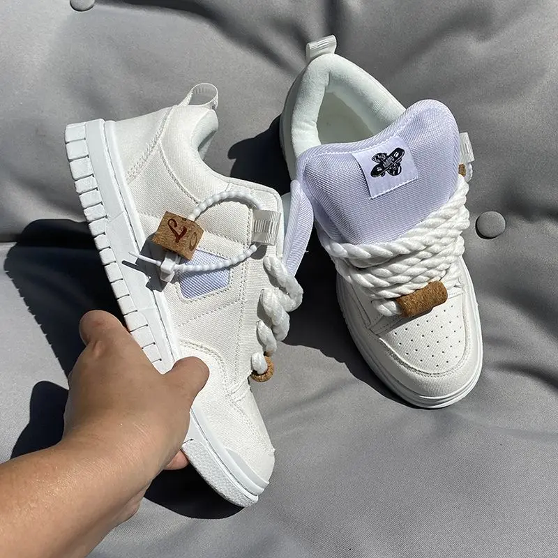 Men's Casual Sports Shoes, Fashionable Thick Soled Skateboarding Shoes, Trendy and Comfortable Men's Shoes Suitable for Outdoor