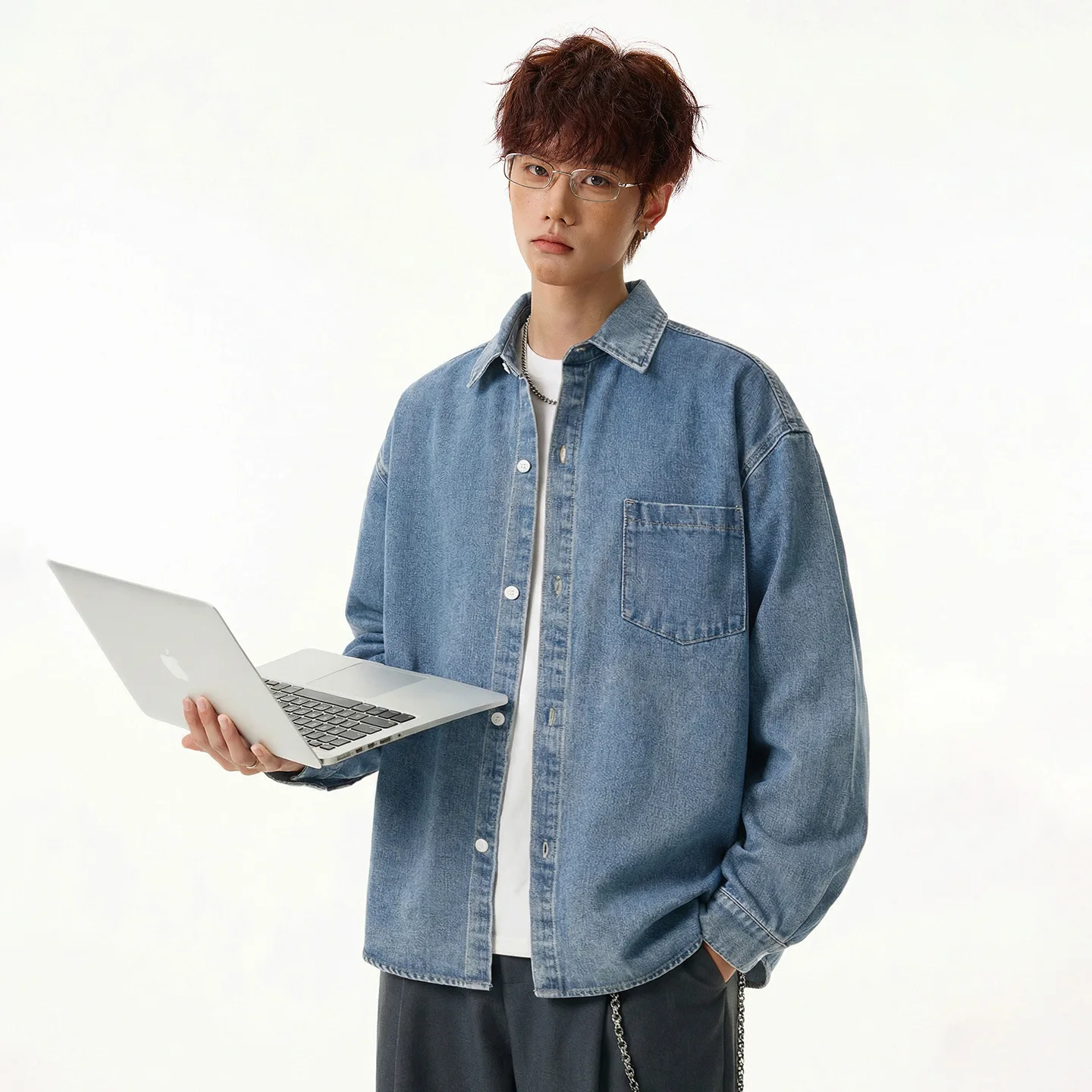 

Мужская джинсовая рубашка с длинным рукавом в винтажном стиле 2026 года – весенний стиль, японский повседневный трендовый бренд, мягкая текстура, рубашка-куртка