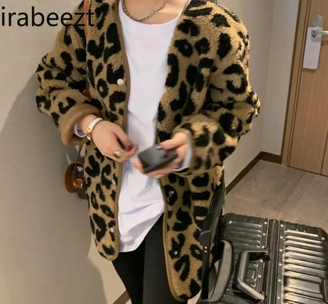 Fashion Design Fur One Short Coat for Girl Autumn 2024 Loose and Slim Casual Imitation Leopard Print Winter Jacket Women