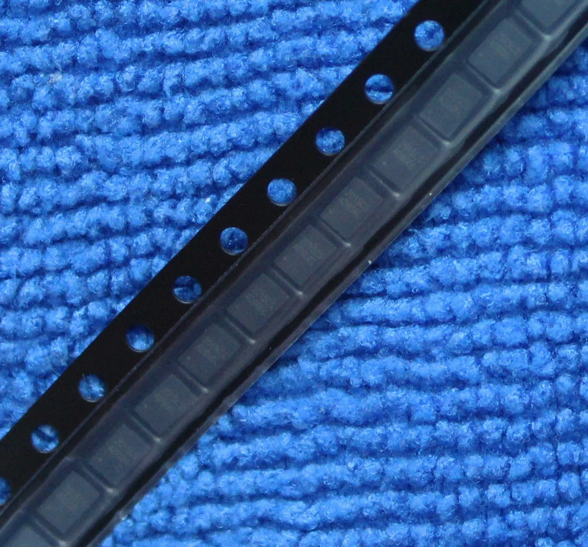 1-шт-лот-cw2015csad-2015cs-tdfn8-новый-оригинальный