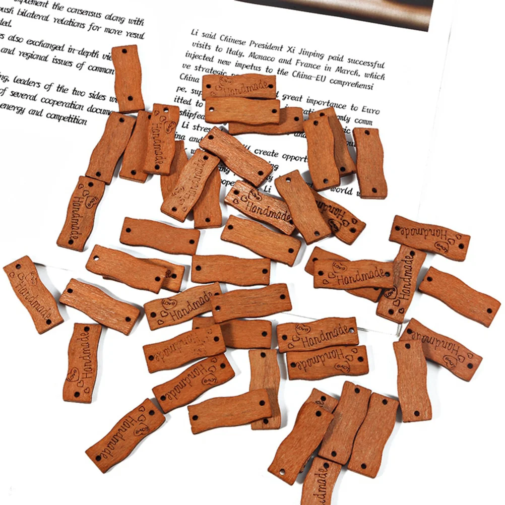 

100Pcs Decorative Wood Buttons Natural Plaque Shape Vintage Style DIY Sewing Buttons for Crafts Knitting Bag Jewelry
