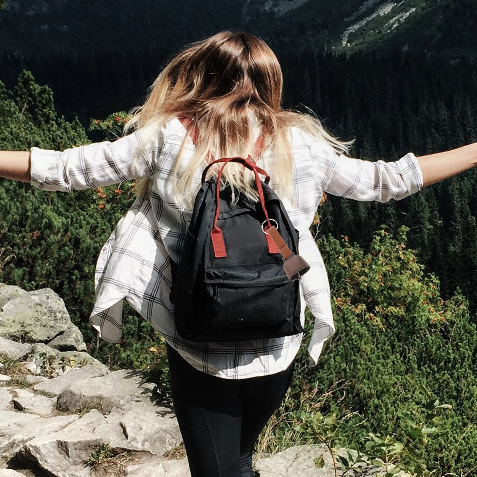 アウトドアベアベル 大音量ノイズメーカー ハイキング、キャンプ、ペットの追跡用 バックパック、首輪、ギア用の紛失防止ベル