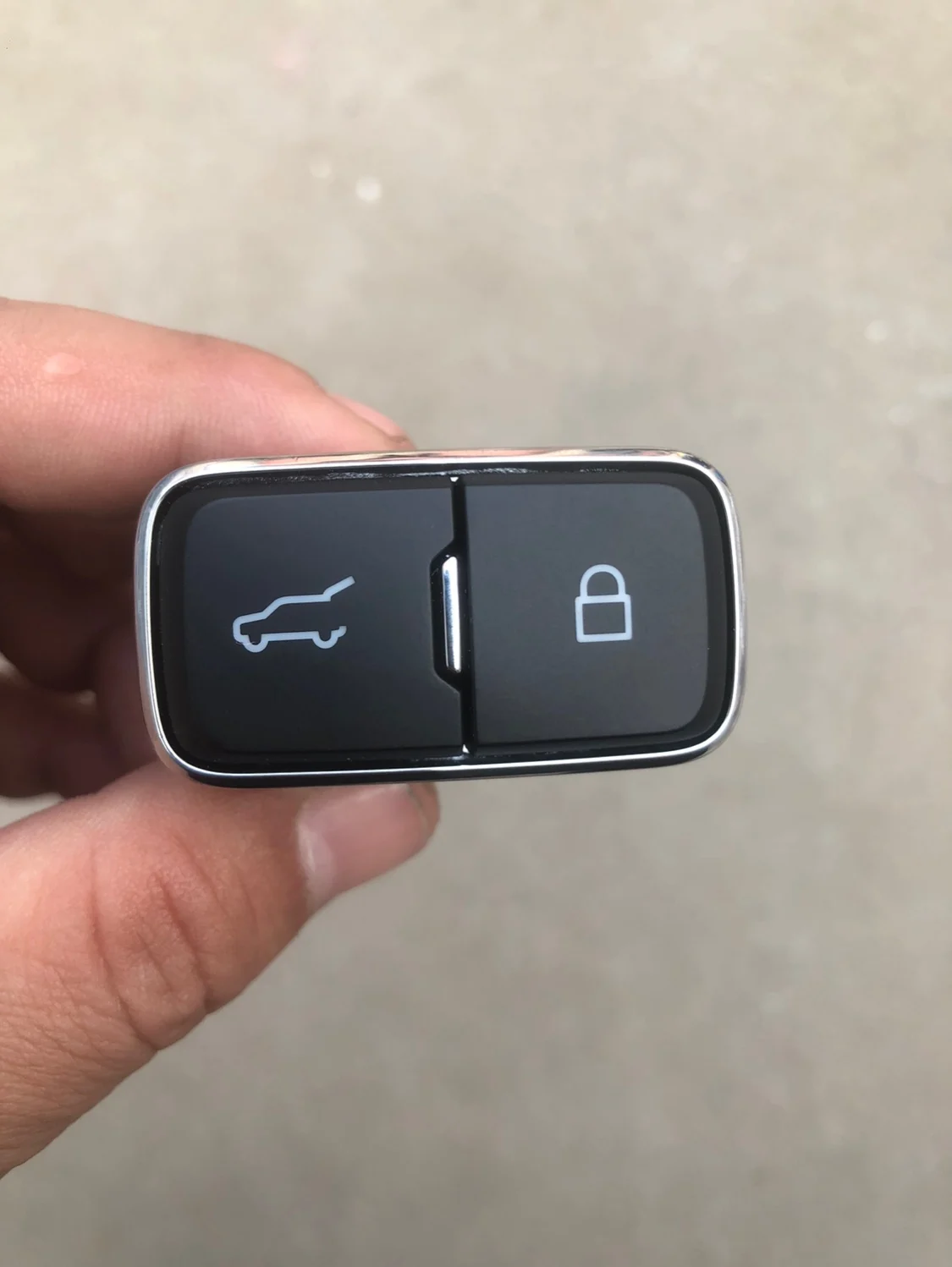 

For Ford Explorer Edge Lincoln Aviator Tailgate Trunk Lock Switch Button