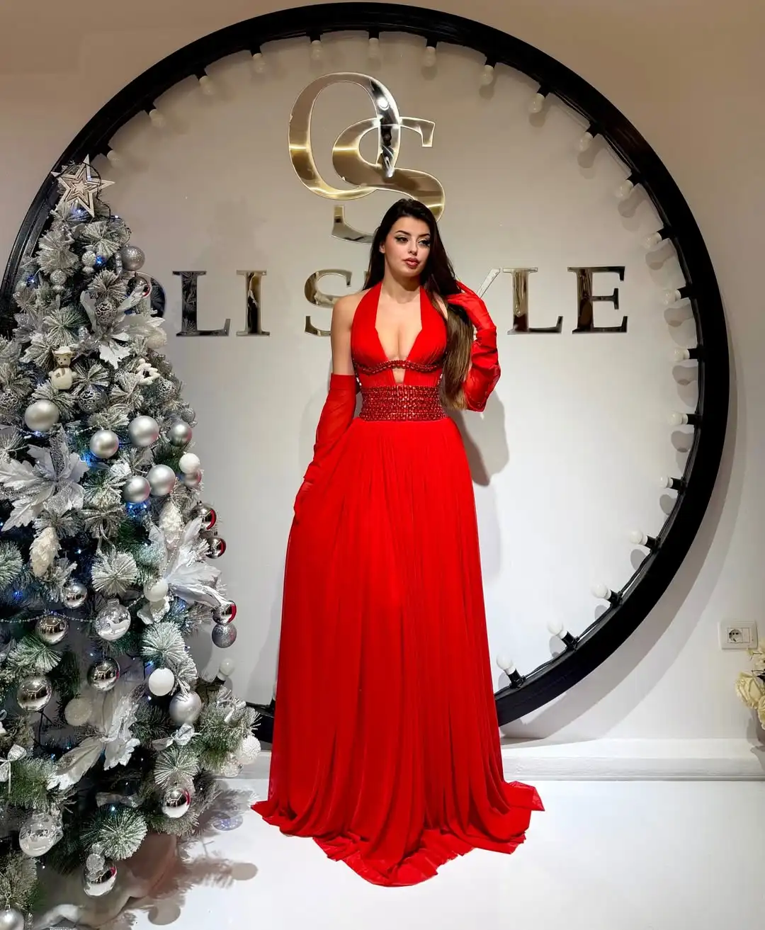 Design rouge luxe Maxi licou cou taille perles découpe plissé drapé en mousseline de soie tissu longueur de plancher mince soirée robe de soirée de bal