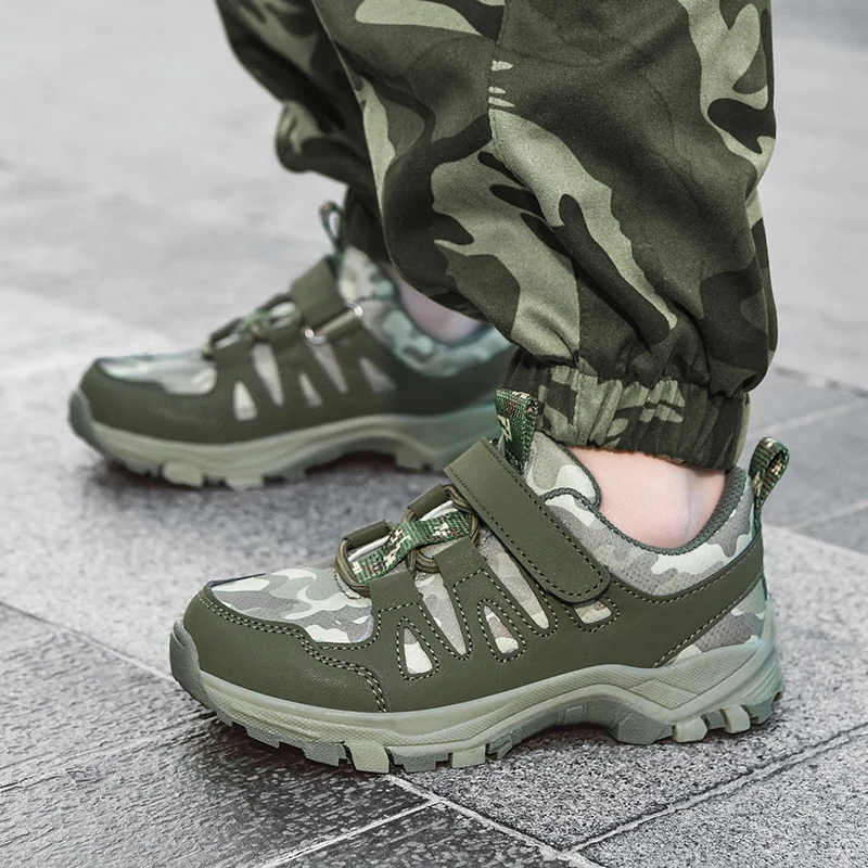 

Осенние детские повседневные кроссовки 2023 года, кожаные уличные туфли с камуфляжным принтом, удобная обувь для бега на мягкой подошве для мальчиков и девочек от 3 до 8 лет