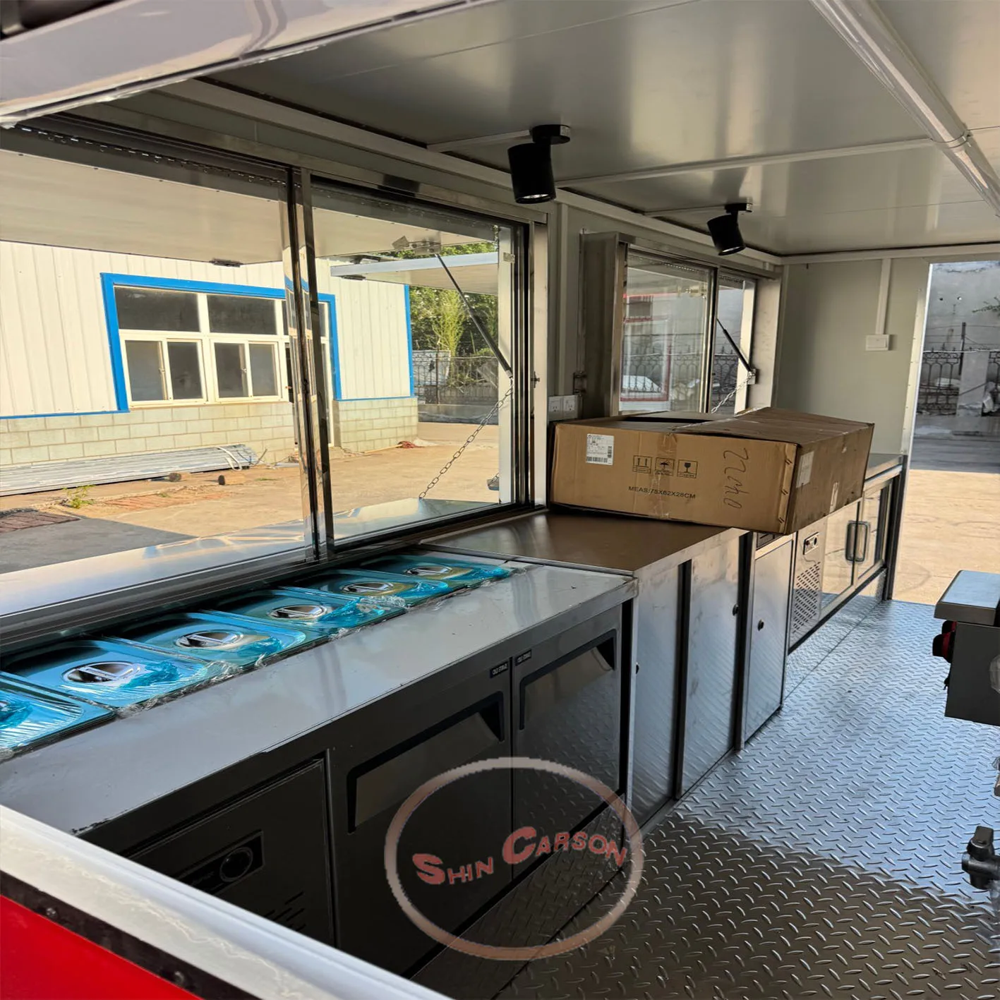 Мобильный прицеп для еды с полным кухонным оборудованием Глобальный экспорт Готовый новый грузовик для еды для бизнеса по общественного питания