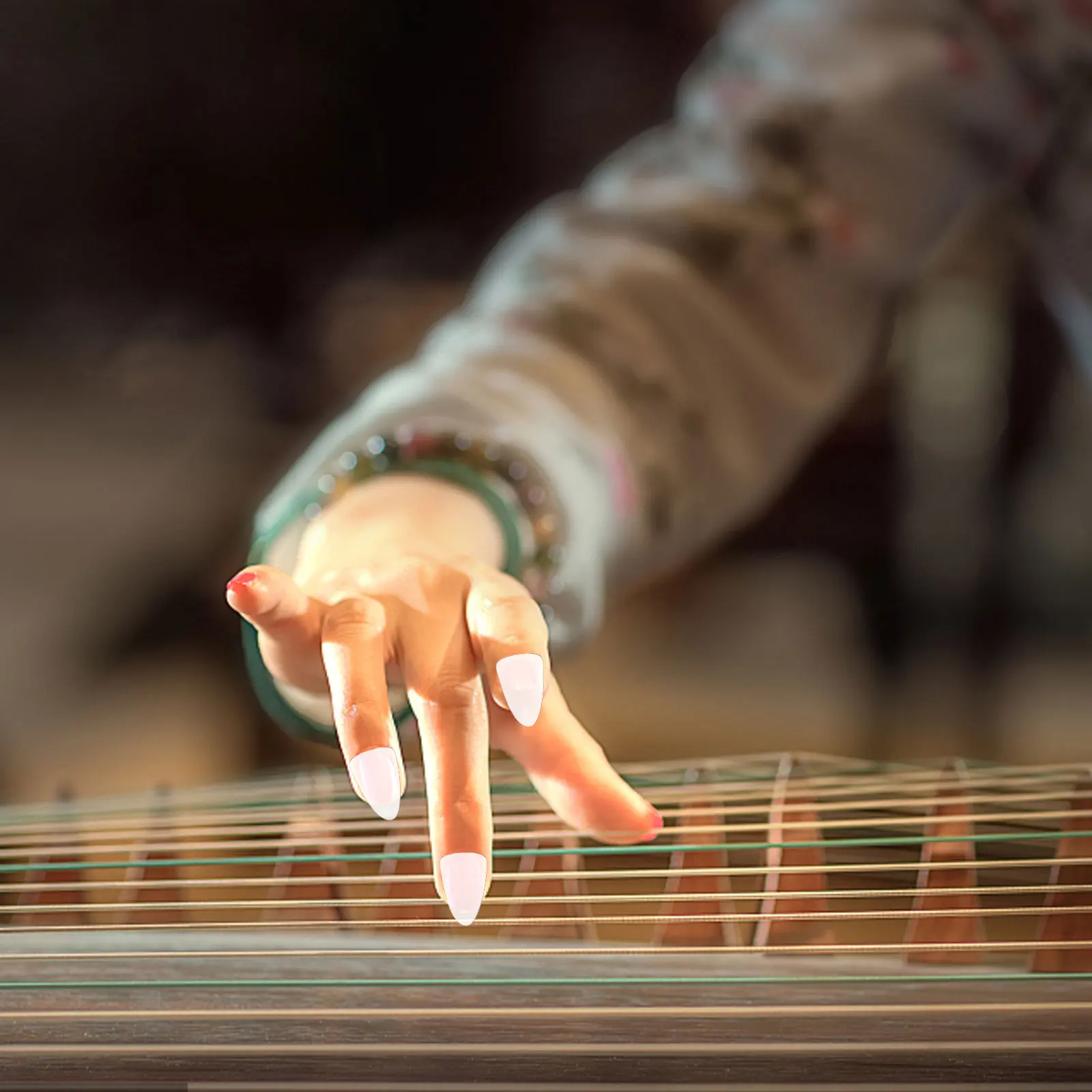 

5pcs Guzheng Nail Pieces Comfortable Warm Sound Ergonomic Design Protect Fingers Suitable Zither String Instruments Playing Fake