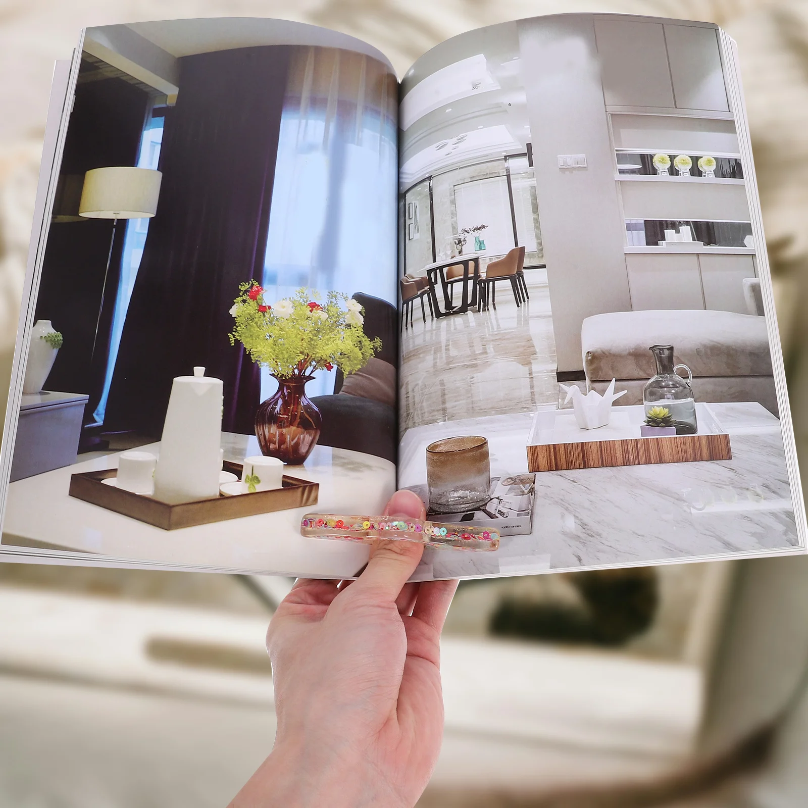 

2Pcs Book Page Holder Thumb Ring Bookmark Portable Reading Tool for Windy Conditions Exquisite Workmanship Finger Book Holder