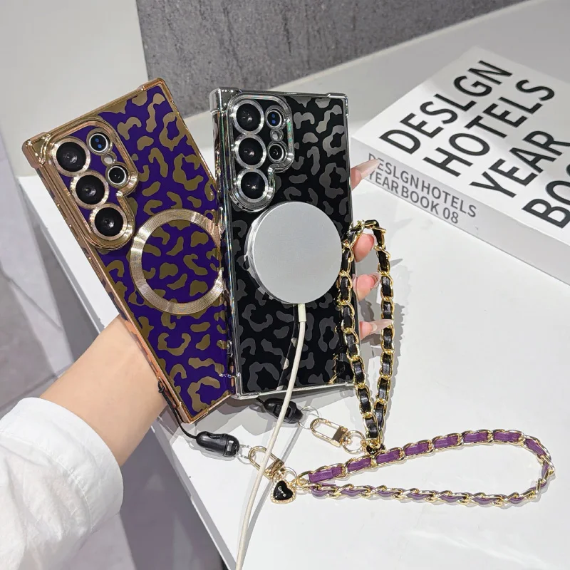 New leopard print magnetic Magstfe phone case with wrist strap suitable for Samsung Galaxy S26 S24 S23 S25 Ultra Plus phone case view 2